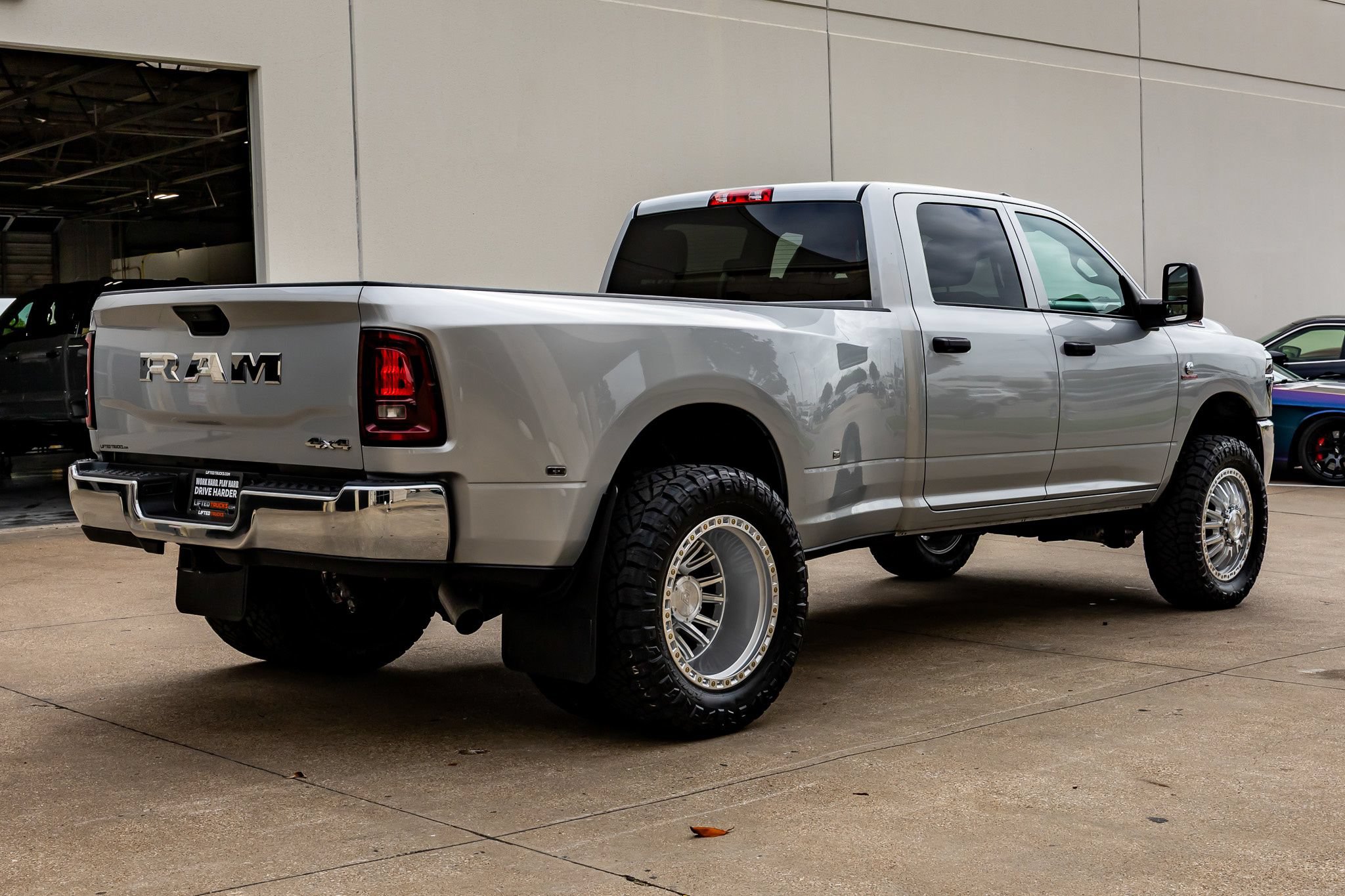Used 2026 RAM 3500 Tradesman w/ Chrome Appearance Group A AWD/4WD image 10