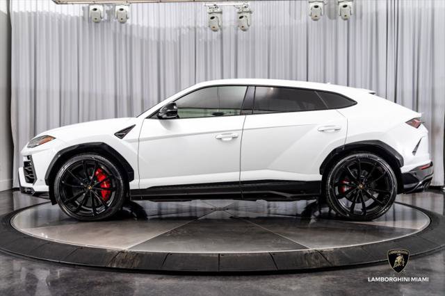 Used 2022 Lamborghini Urus image 8
