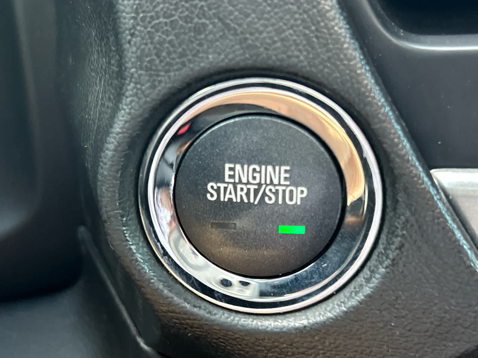 Used 2019 Chevrolet Suburban Premier AWD/4WD image 15