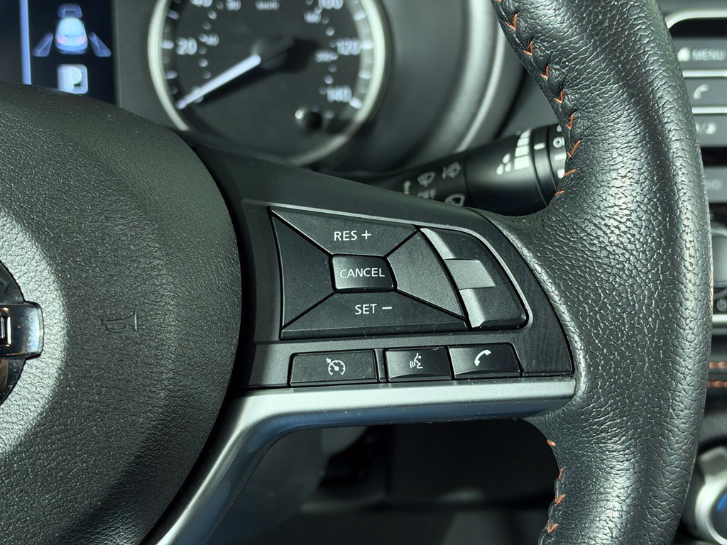 Used 2018 Nissan Kicks SR FWD image 14