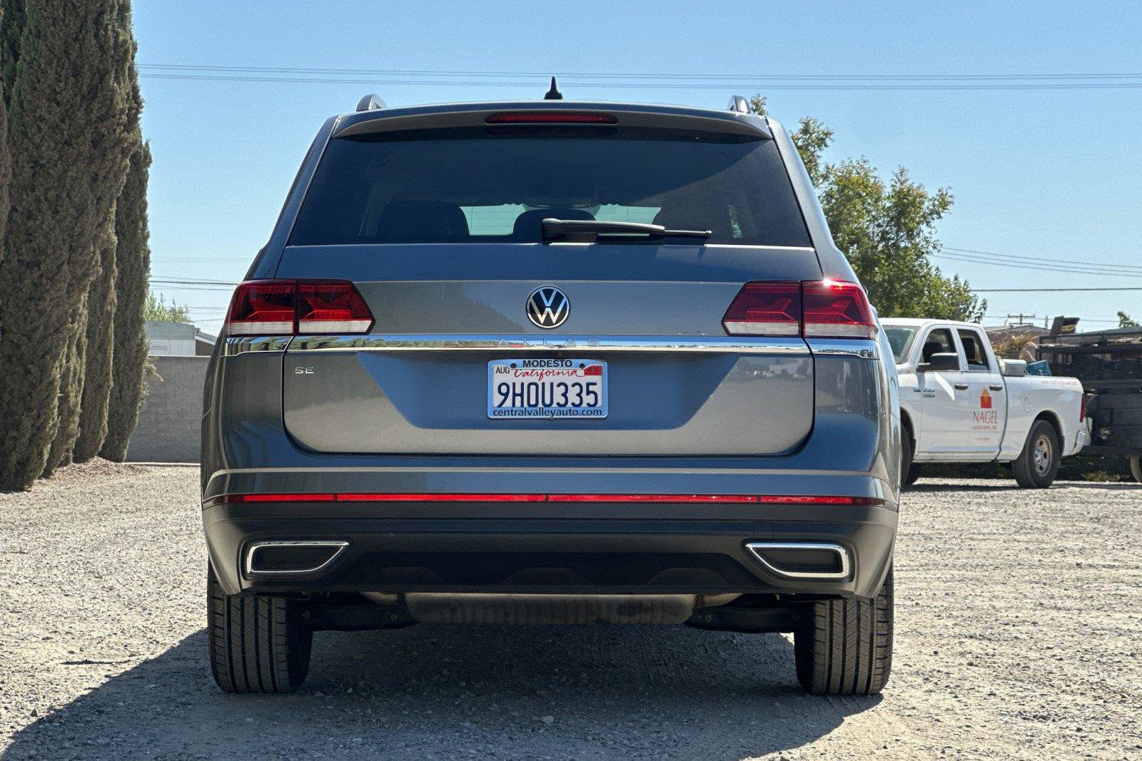 Used 2023 Volkswagen Atlas SE FWD image 4