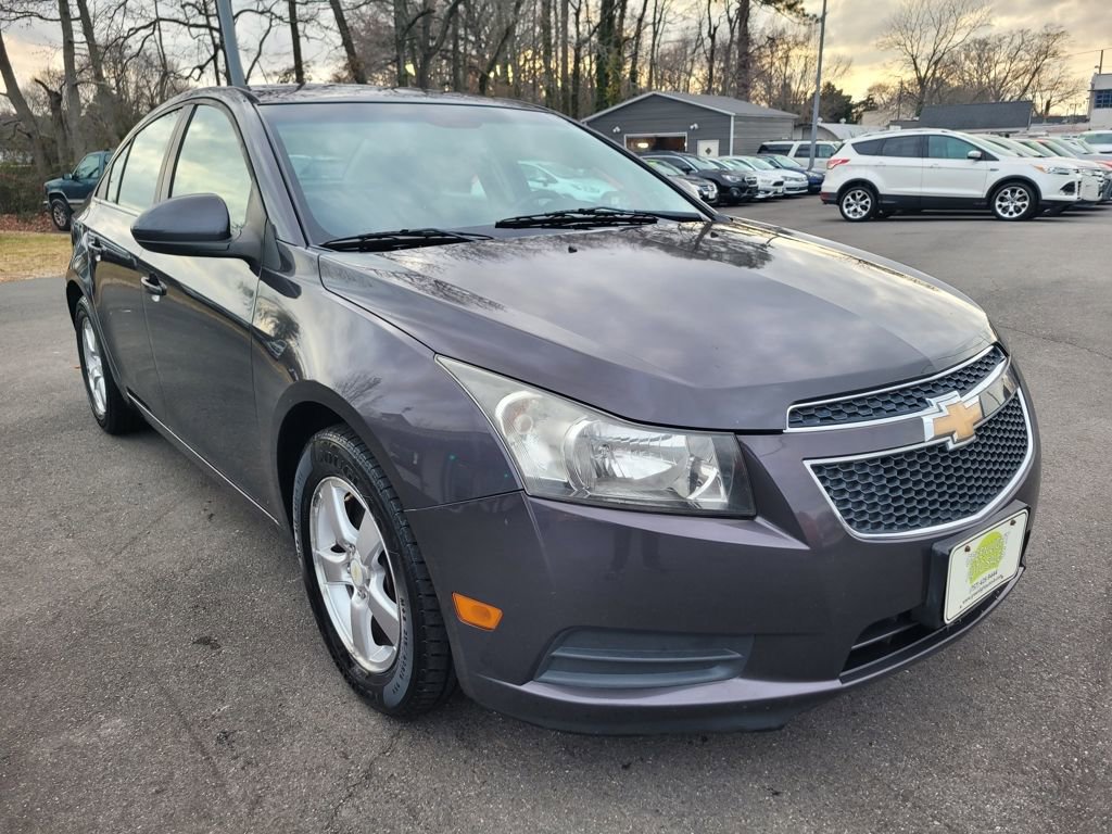 Used 2011 Chevrolet Cruze LT FWD image 3