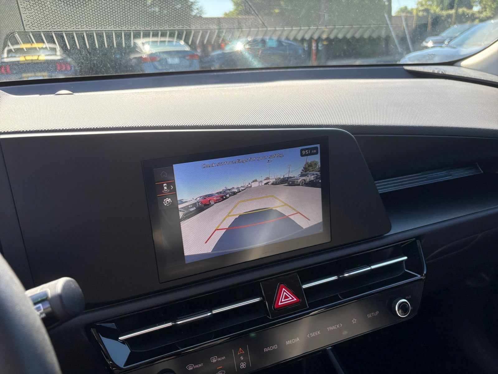 Used 2026 Kia Niro LX FWD image 22