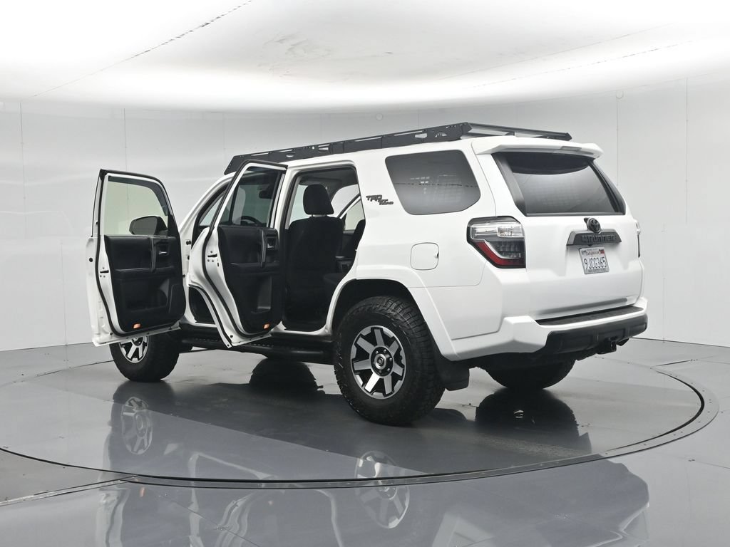 Used 2022 Toyota 4Runner TRD Off-Road AWD/4WD image 37