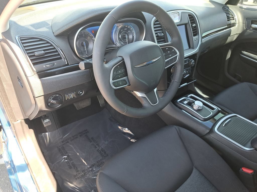 Certified 2023 Chrysler 300 Touring w/ Sport Appearance Package RWD image 16