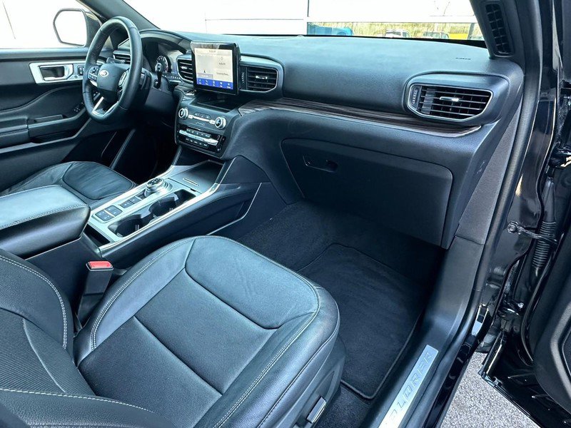 Used 2020 Ford Explorer Limited RWD image 14