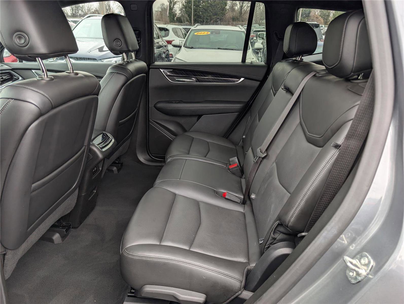 Used 2022 Cadillac XT6 Premium Luxury image 17