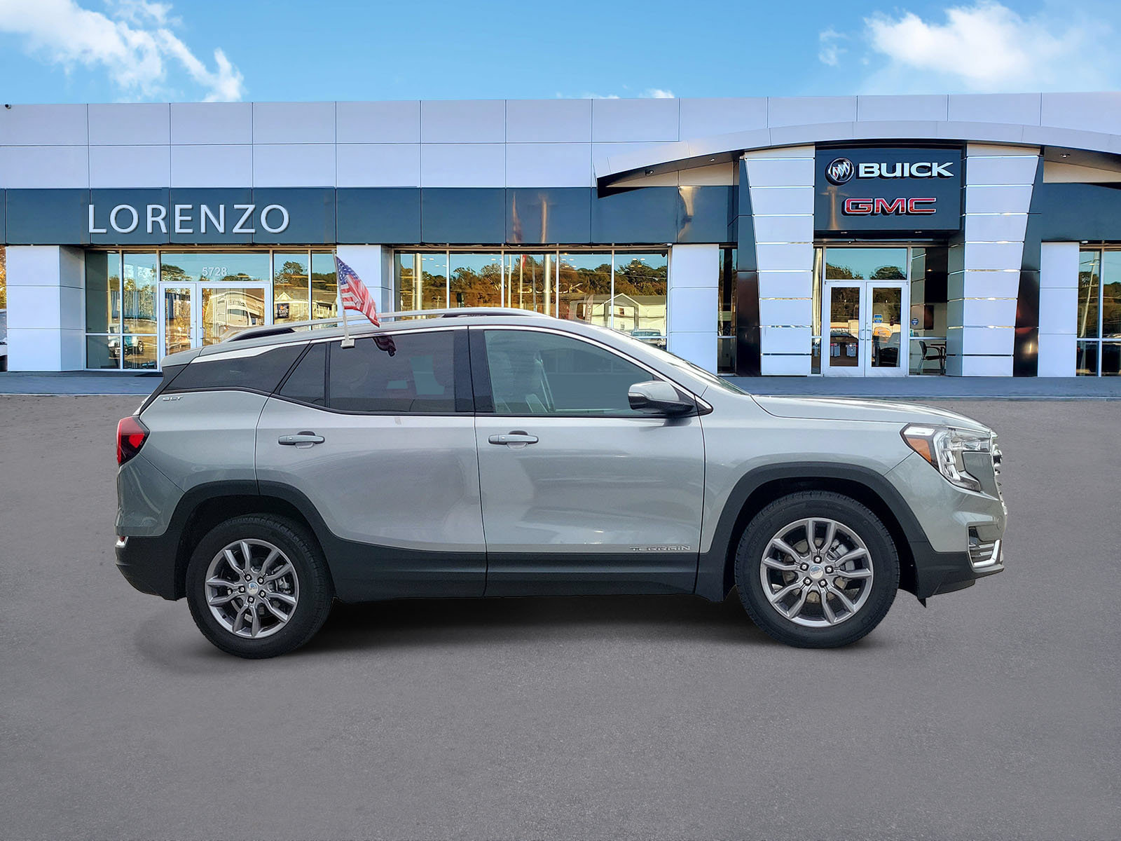 Used 2024 GMC Terrain SLT FWD image 4