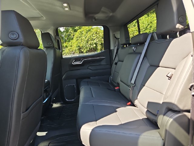 New 2026 GMC Sierra 1500 SLT w/ SLT Premium Plus Package AWD/4WD image 11