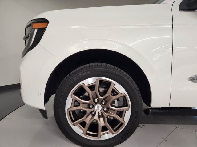Used 2025 Ford Expedition King Ranch AWD/4WD image 11