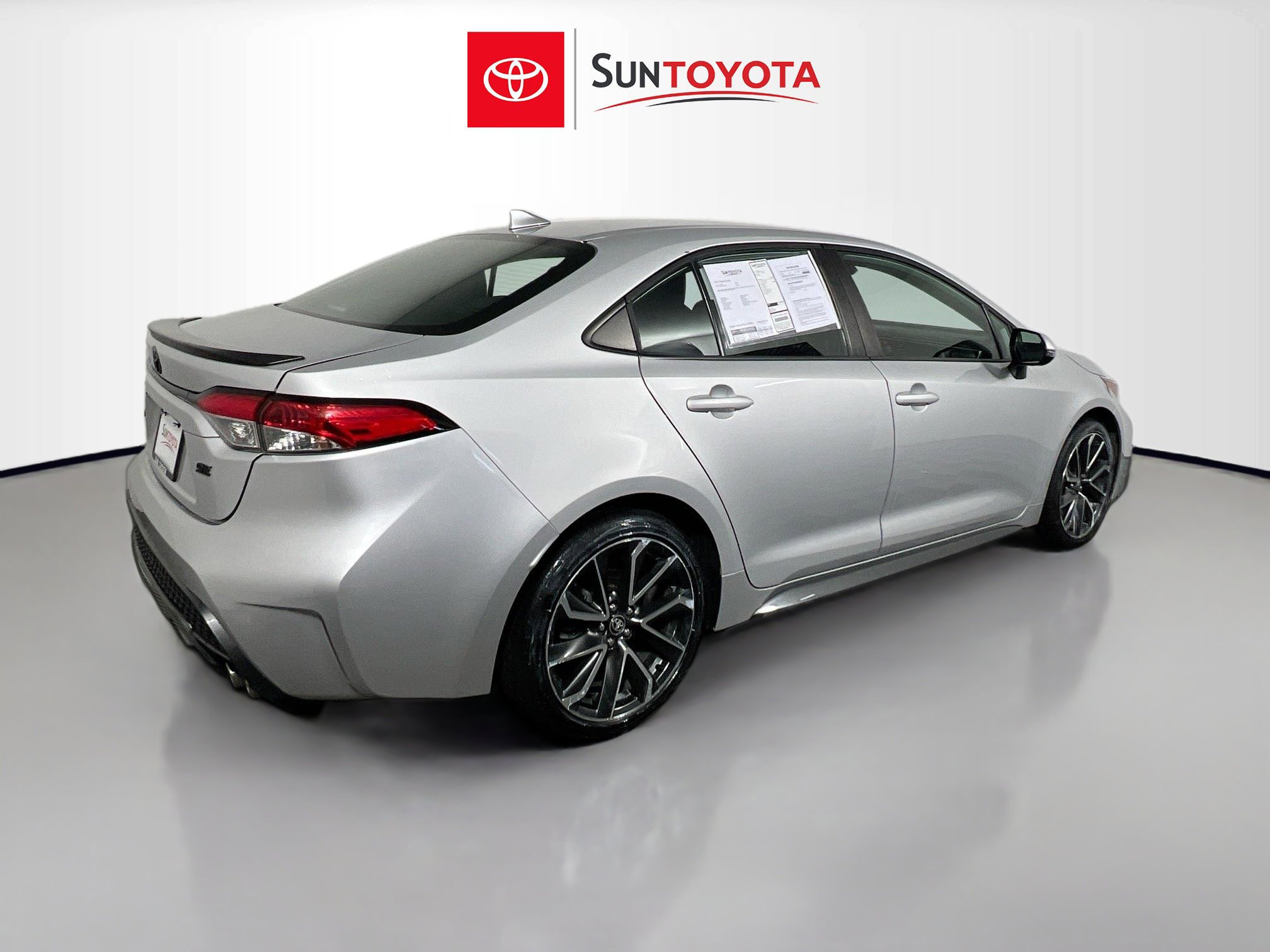 Used 2021 Toyota Corolla SE FWD image 4