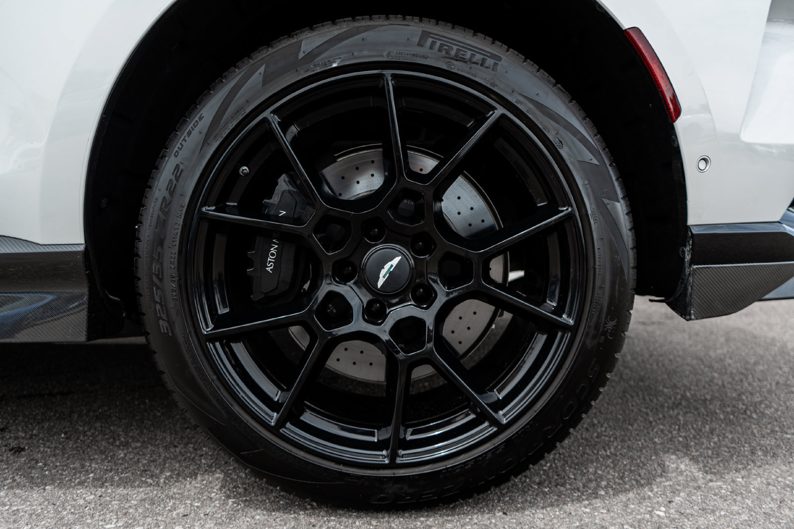 Used 2023 Aston Martin DBX 707 AWD/4WD image 7