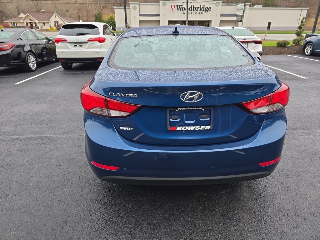 Used 2016 Hyundai Elantra SE image 4