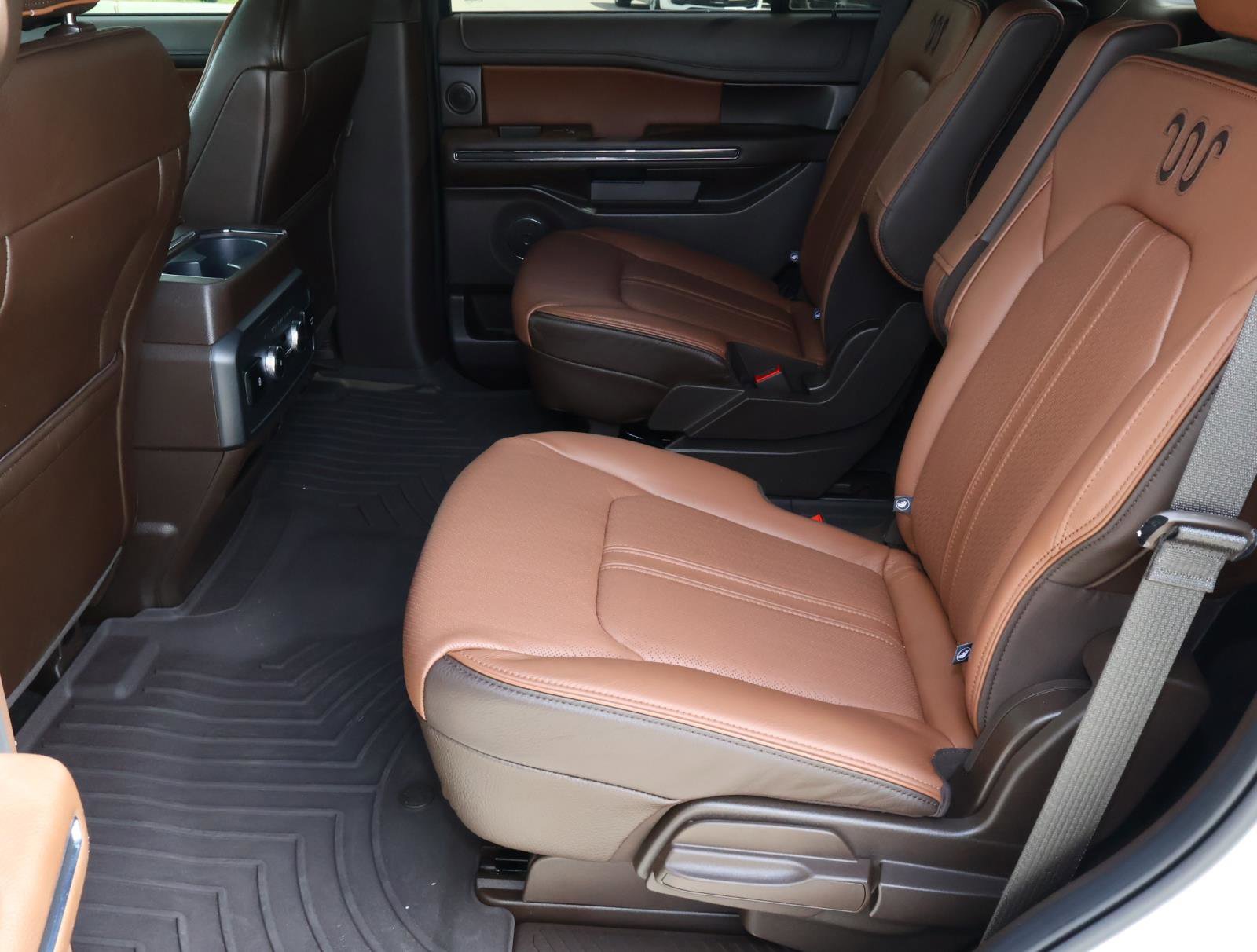 Used 2024 Ford Expedition King Ranch image 24