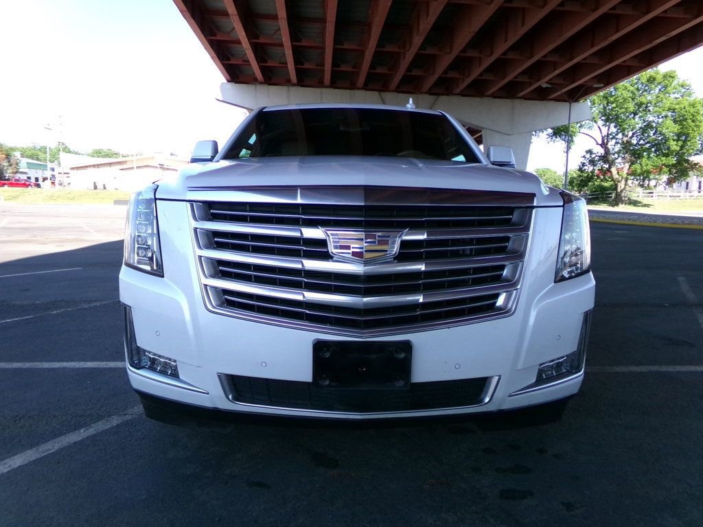 Used 2017 Cadillac Escalade ESV Platinum image 3