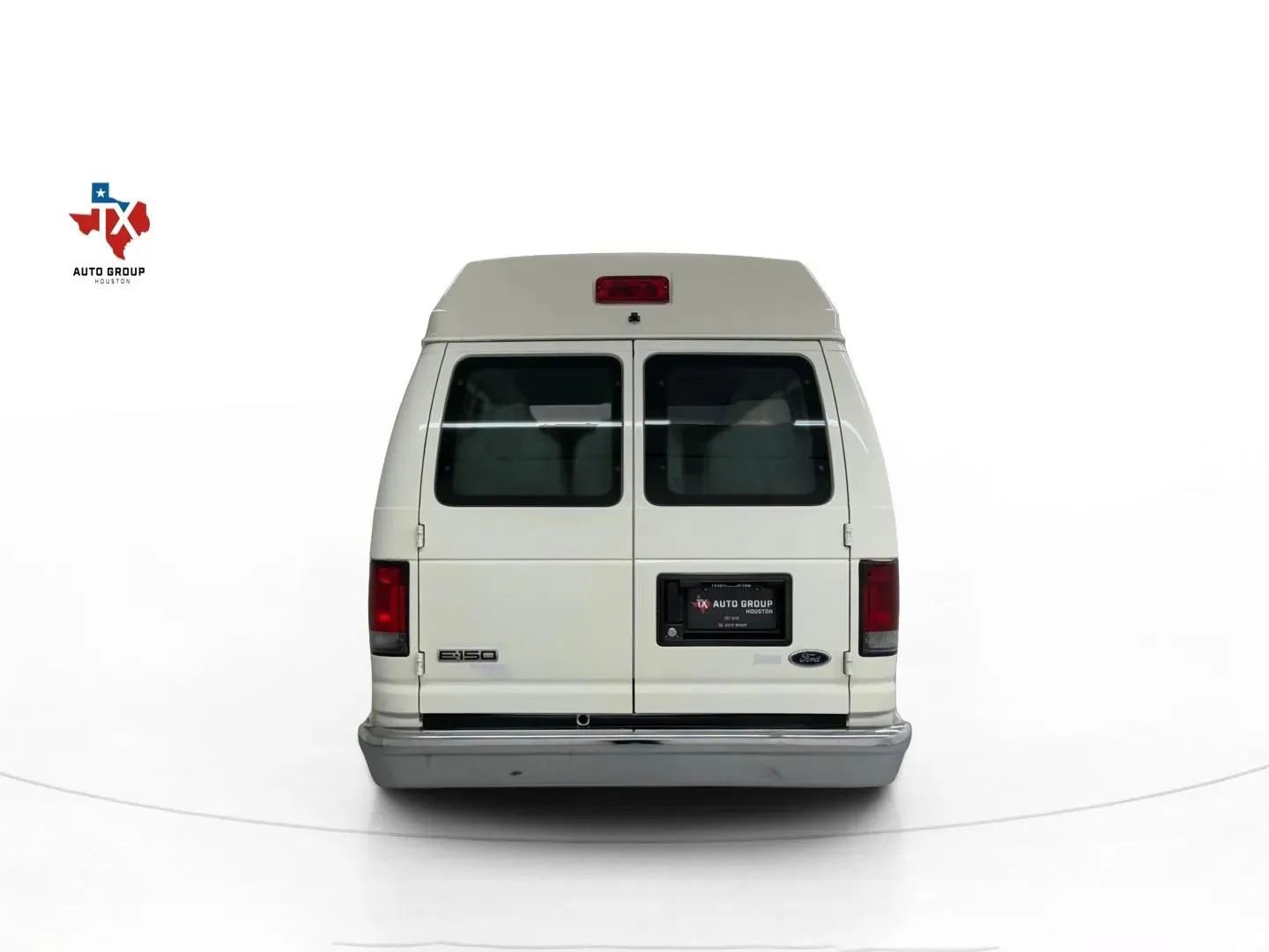 Used 2014 Ford E-150 and Econoline 150 Extended Van 3D image 8