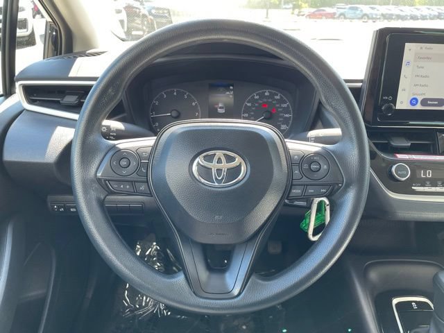 Used 2025 Toyota Corolla LE FWD image 13
