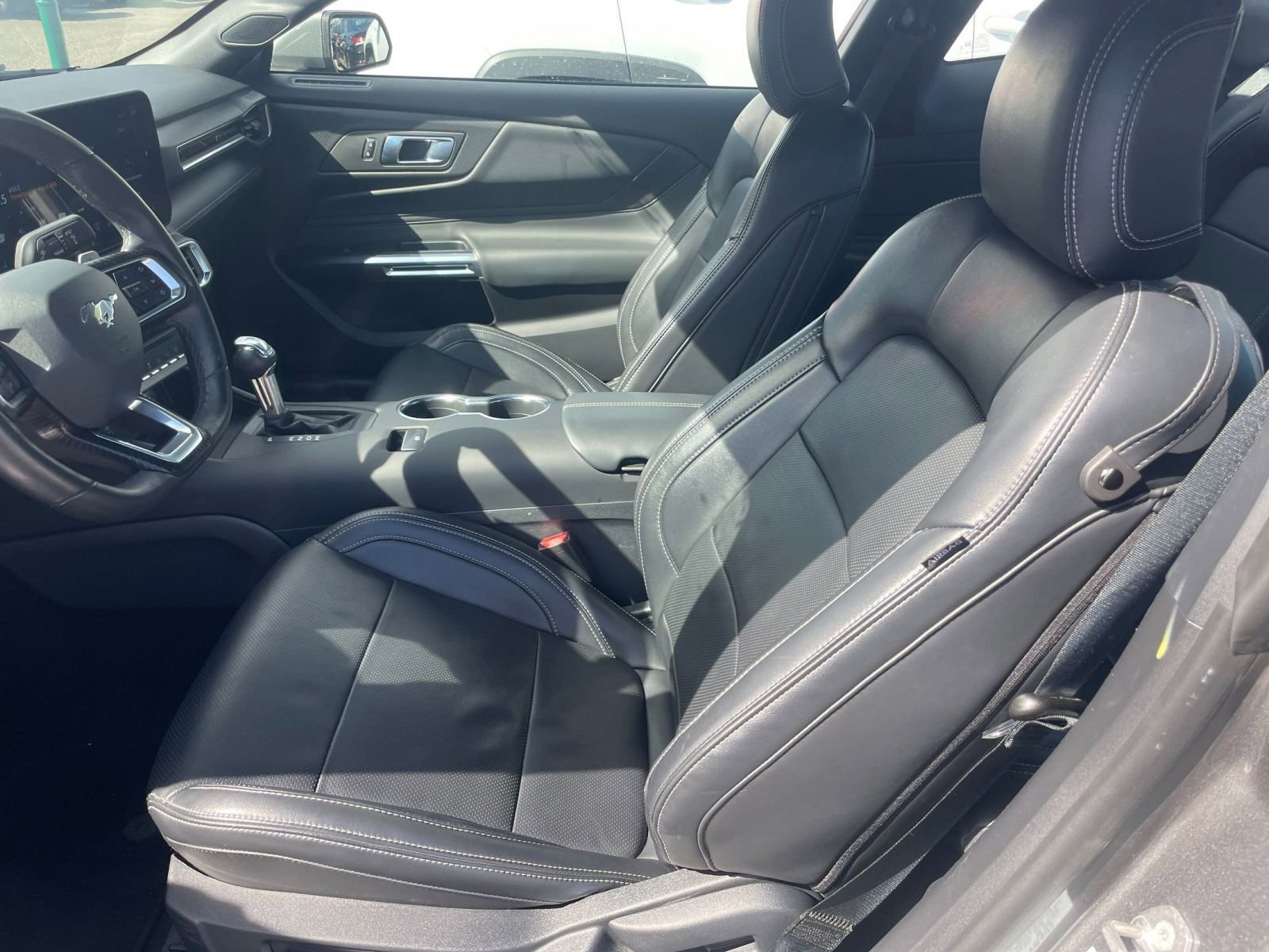 Used 2025 Ford Mustang GT Premium image 27