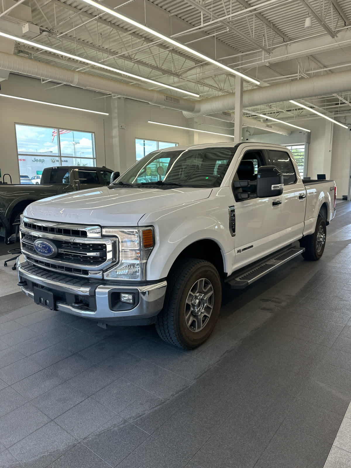 Used 2020 Ford F250 Lariat w/ Lariat Value Package AWD/4WD image 2