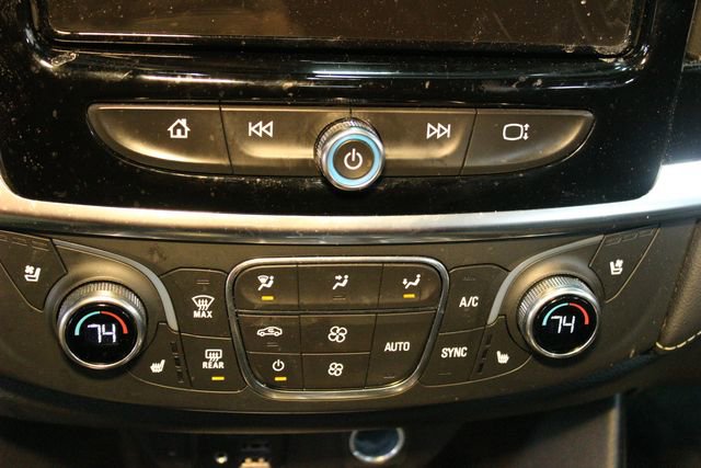 Used 2023 Chevrolet Traverse Premier AWD/4WD image 28