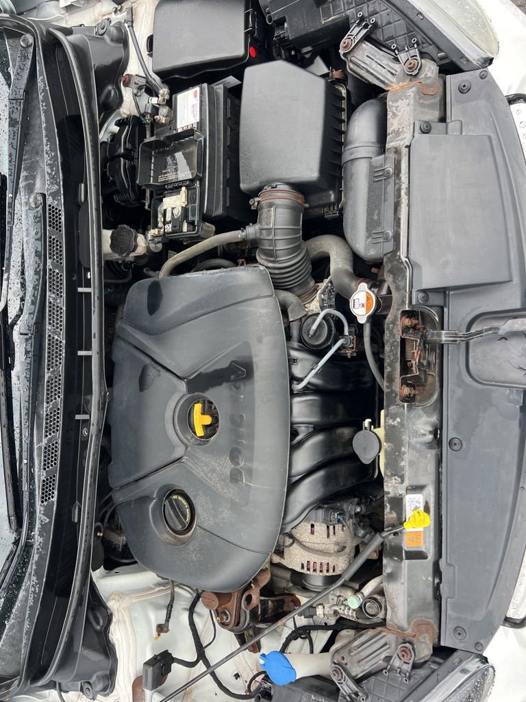 Used 2013 Hyundai Elantra Limited FWD image 25