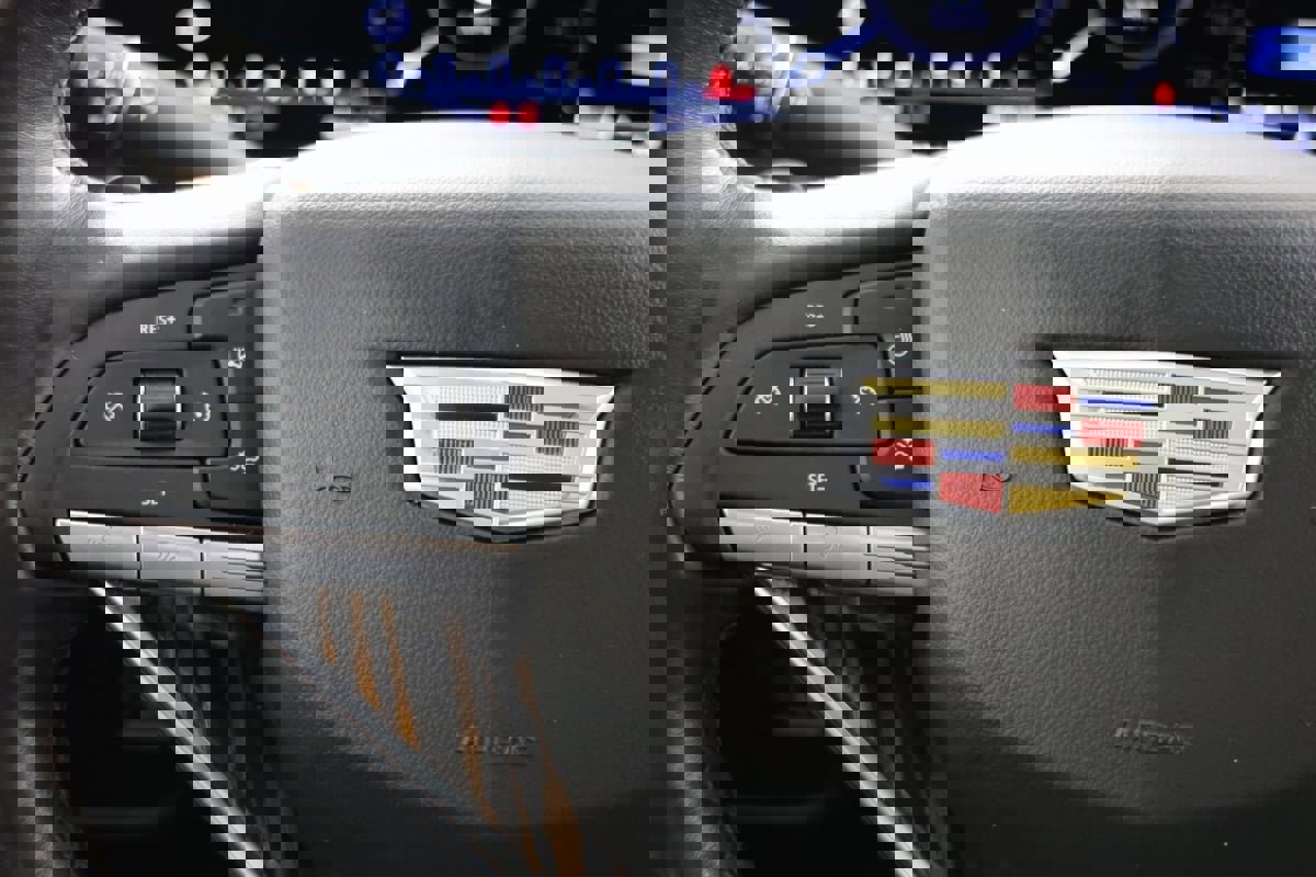 Used 2022 Cadillac Escalade Premium Luxury image 29