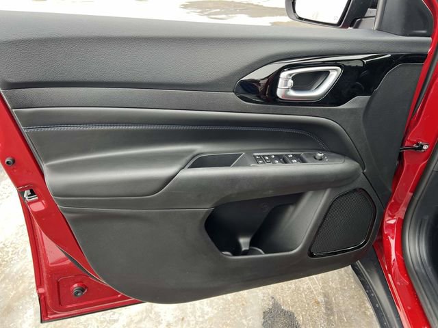 New 2026 Jeep Compass Latitude image 12