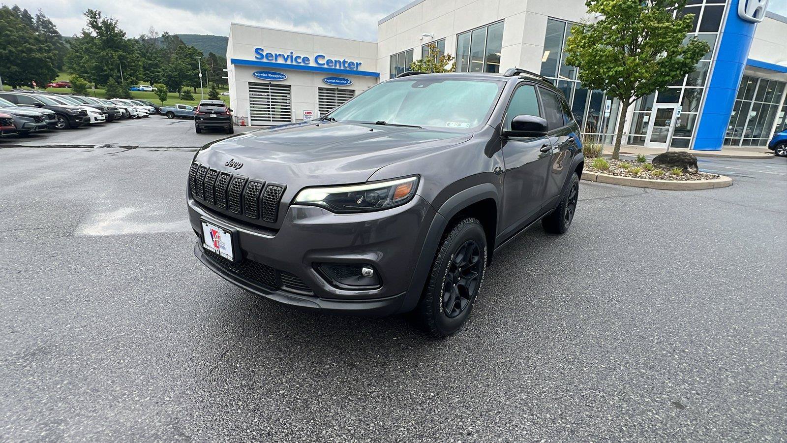 Used 2022 Jeep Cherokee Latitude w/ Sun & Sound Group AWD/4WD image 8