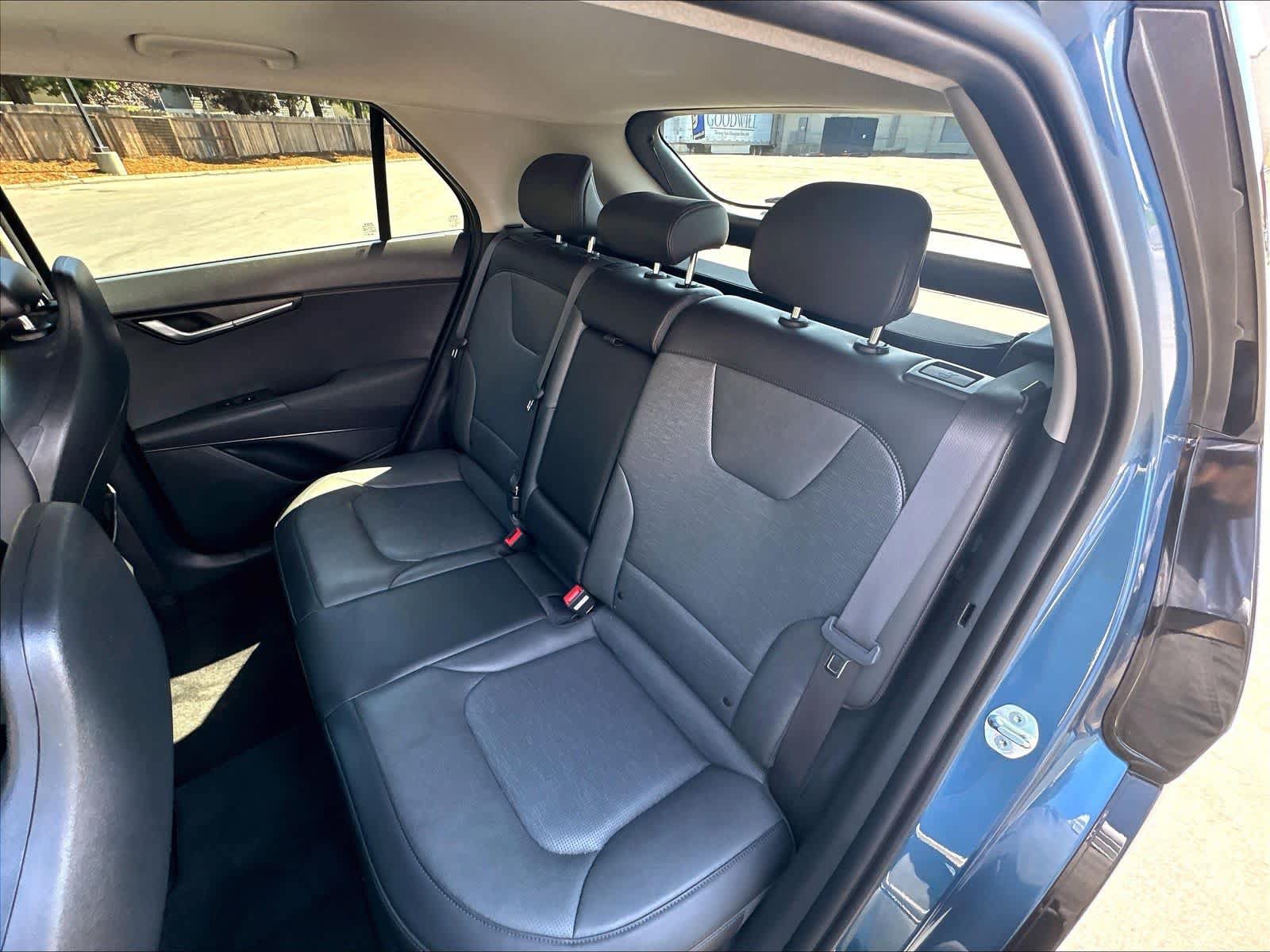 Used 2024 Kia Niro SX Touring FWD image 29