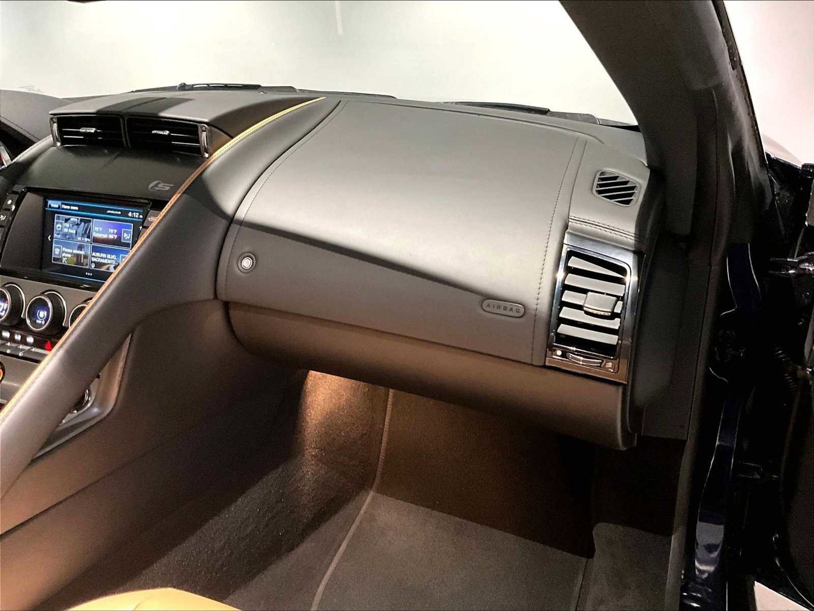 Used 2016 Jaguar F-TYPE S image 23