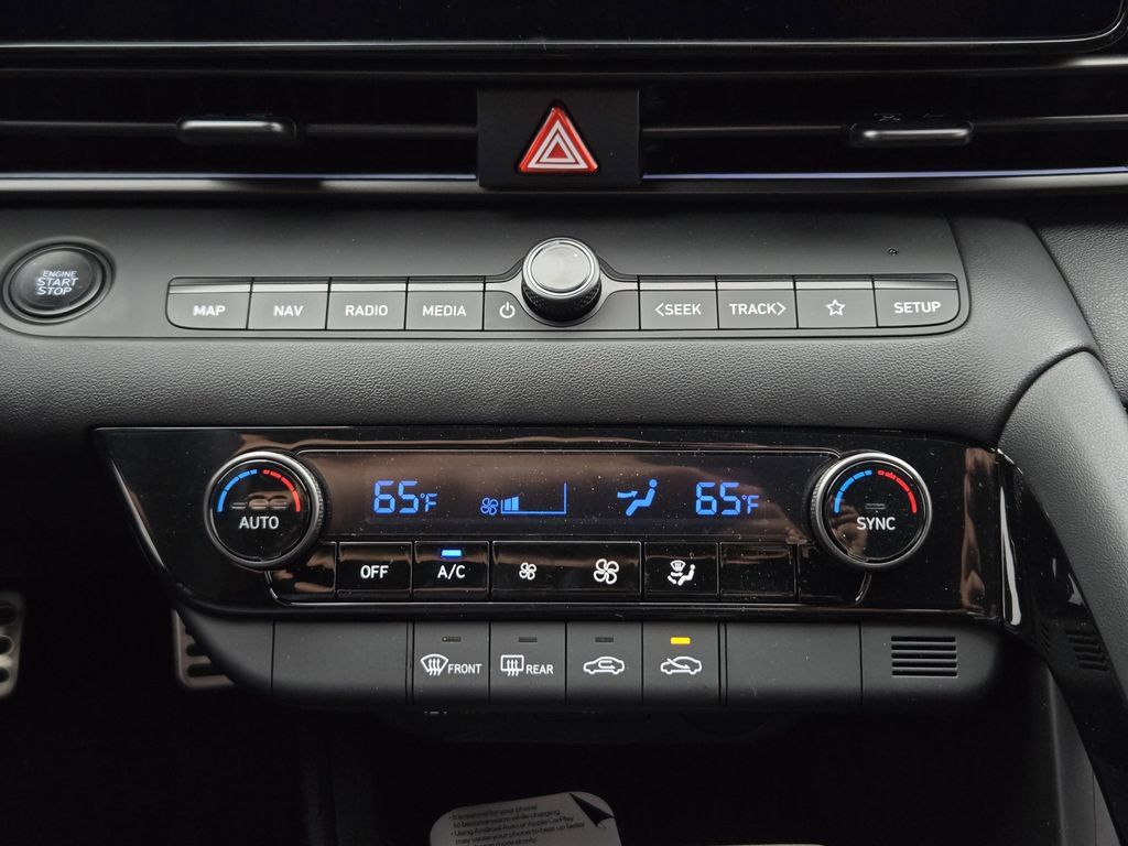 New 2026 Hyundai Elantra SEL FWD image 20