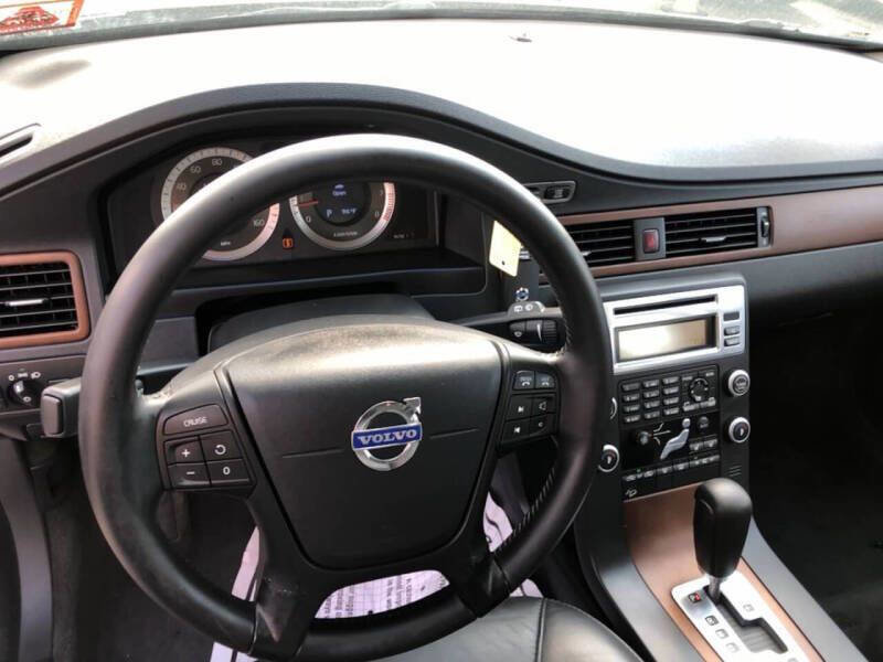 Used 2010 Volvo XC70 3.2 image 13