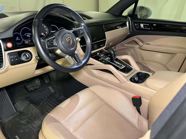Used 2023 Porsche Cayenne image 15