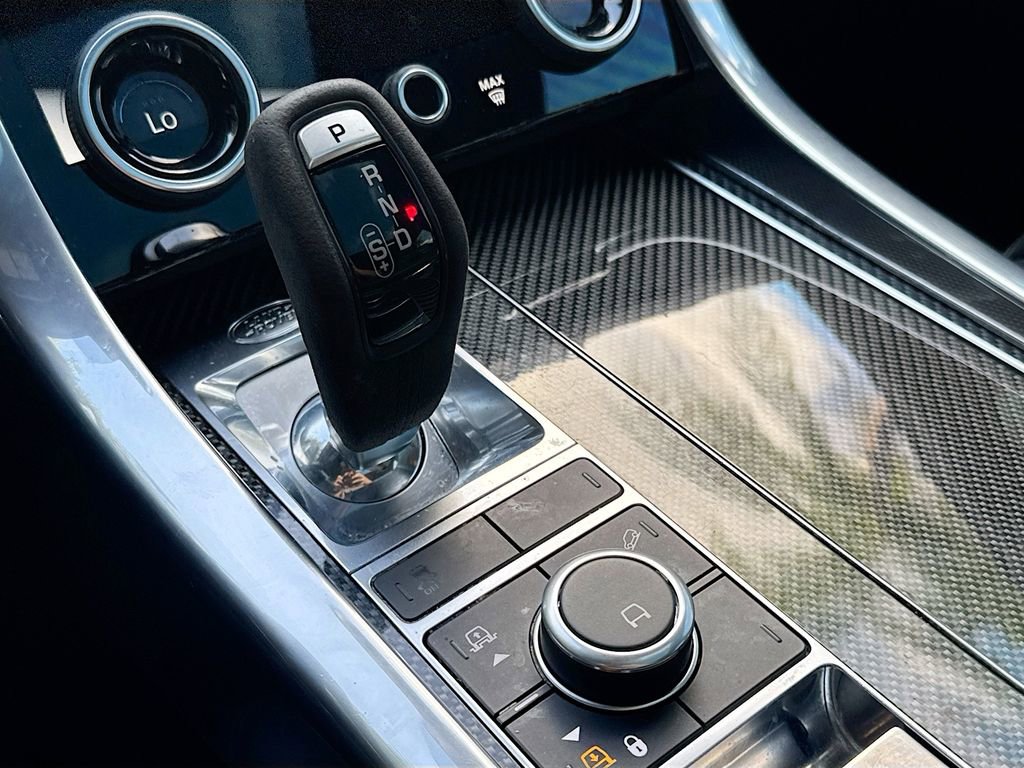 Used 2020 Land Rover Range Rover Sport HST image 18