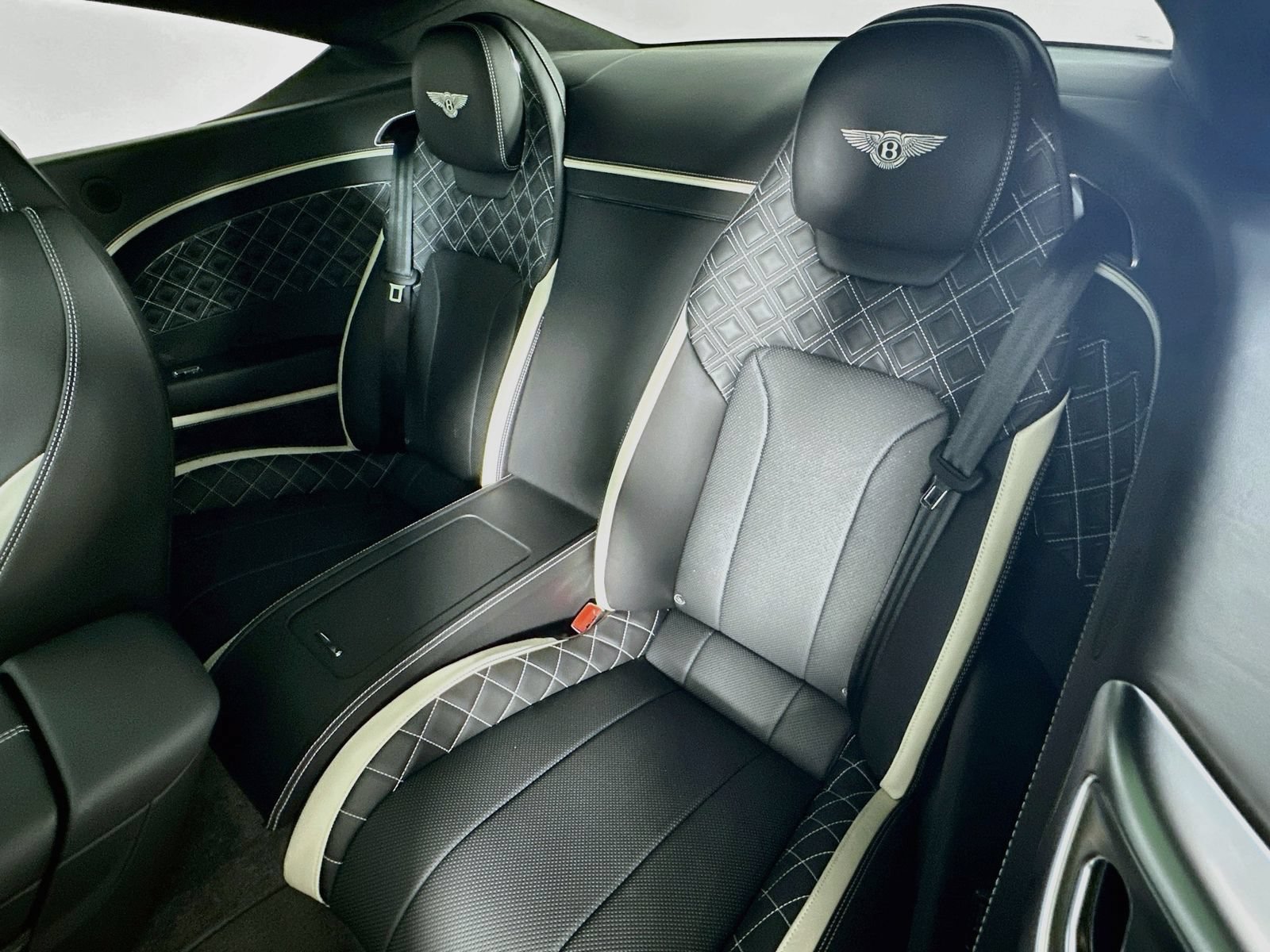 Used 2023 Bentley Continental GT Speed AWD/4WD image 37