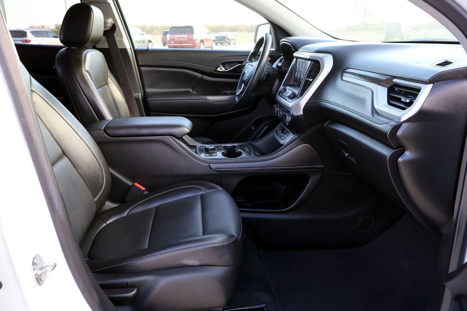 Used 2023 GMC Acadia SLT AWD/4WD image 13