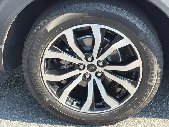 Used 2023 Ford Explorer ST-Line w/ Class IV Trailer Tow Package RWD image 19