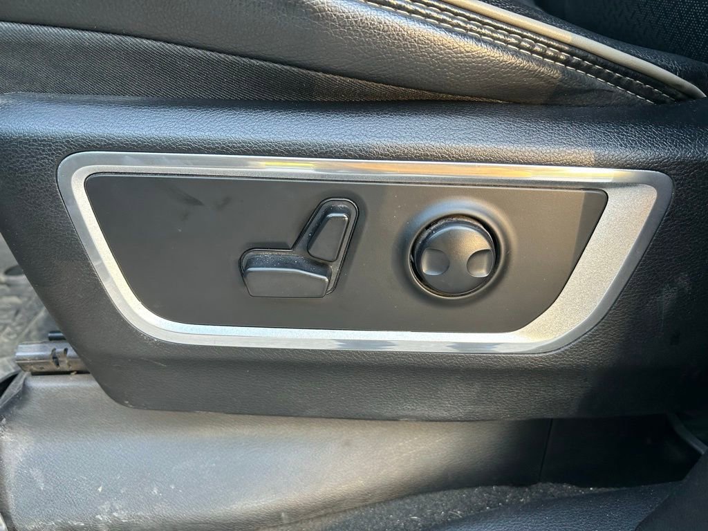 Used 2024 RAM 1500 Laramie image 16