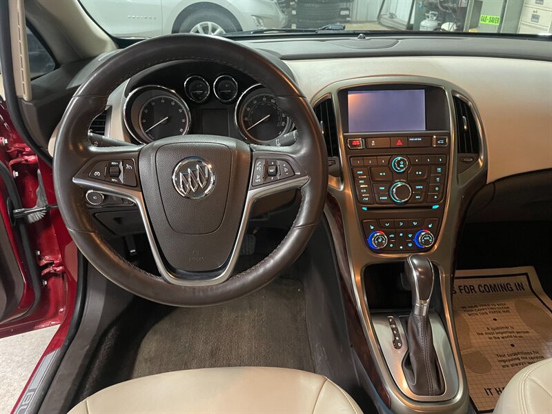 Used 2012 Buick Verano Leather FWD image 7