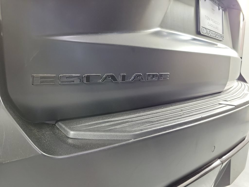 Certified 2022 Cadillac Escalade ESV Premium Luxury Platinum AWD/4WD image 5