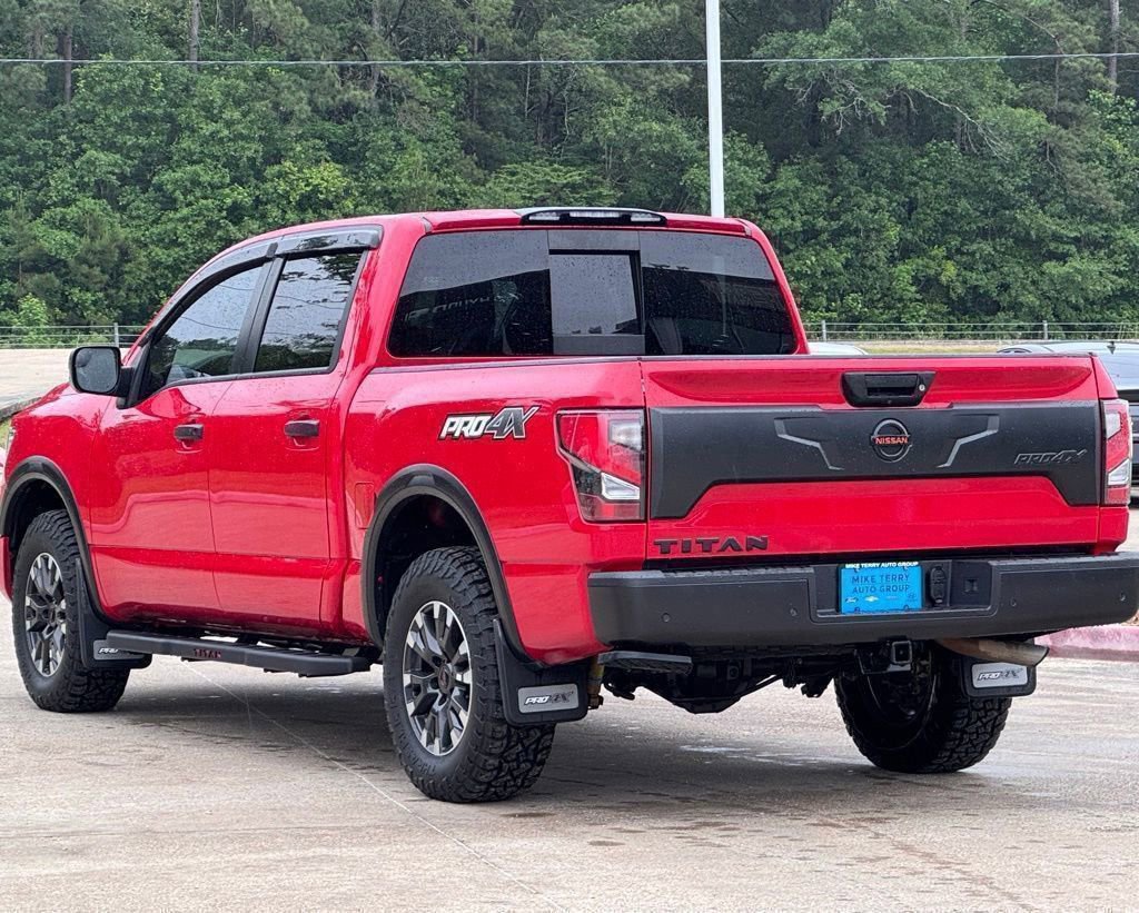 Used 2021 Nissan Titan PRO-4X w/ Pro-4x Convenience Package AWD/4WD image 14