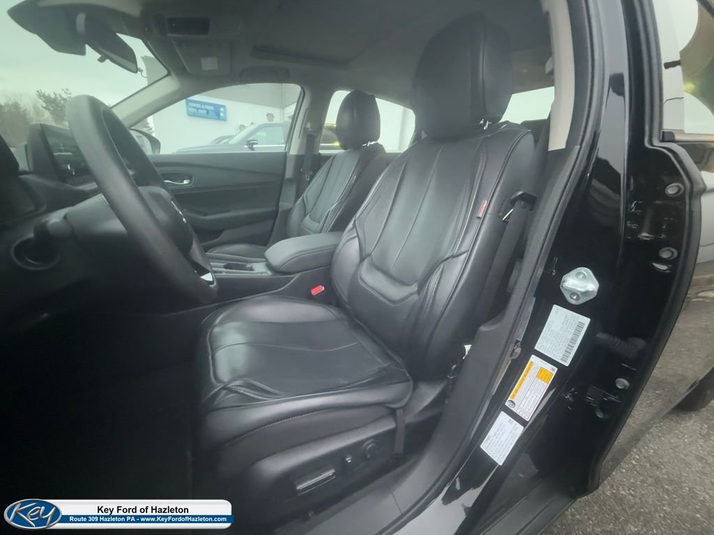 Used 2025 Honda Accord SE image 11