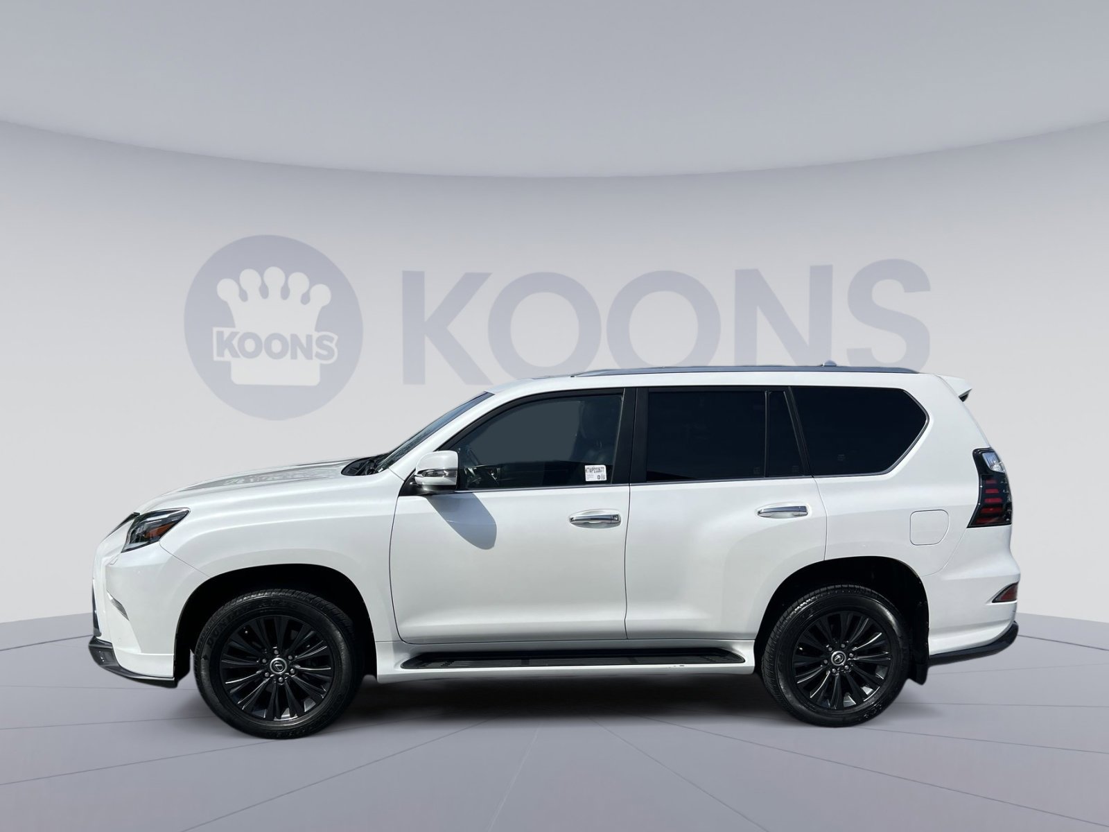 Used 2023 Lexus GX 460 Luxury w/ Sport Design Package AWD/4WD image 2