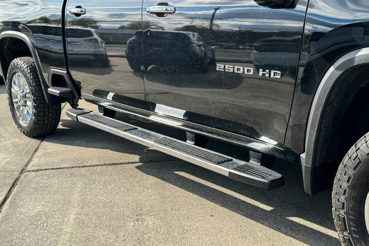 Used 2020 Chevrolet Silverado 2500 High Country w/ Z71 Off-Road Package AWD/4WD image 12