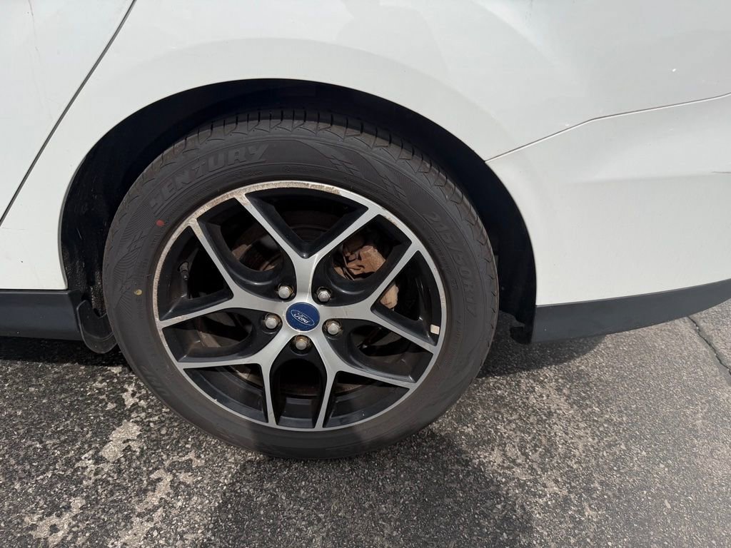 Used 2017 Ford Focus SEL w/ Interior Protection Package FWD image 6