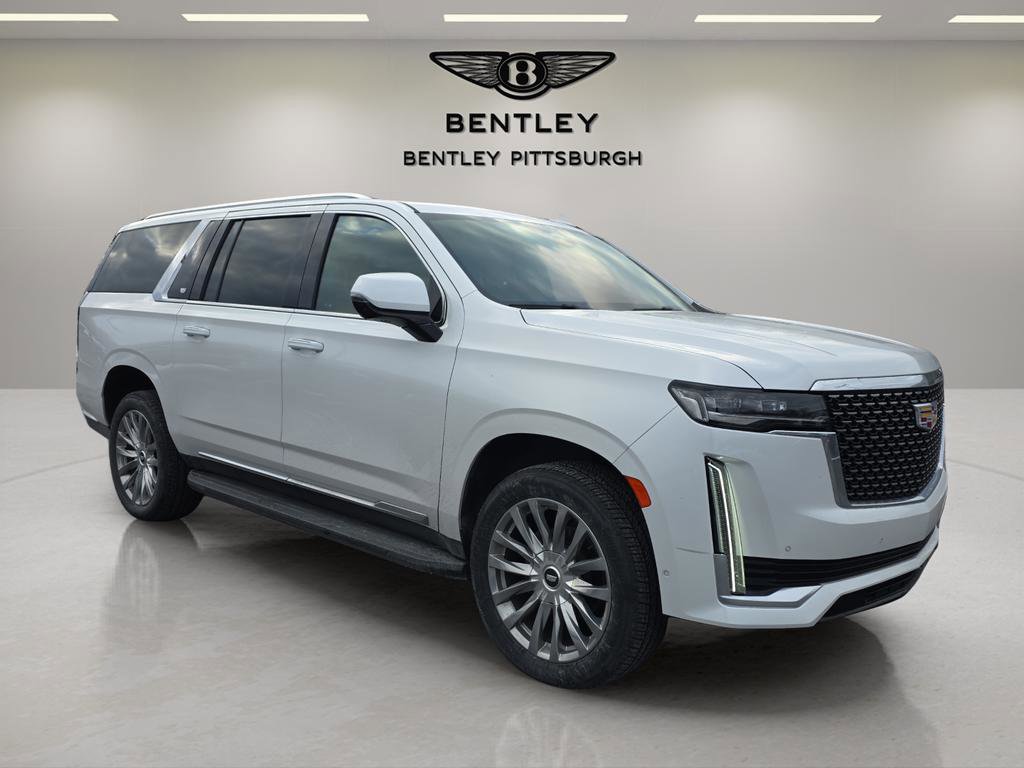 Used 2022 Cadillac Escalade ESV Premium Luxury AWD/4WD image 3