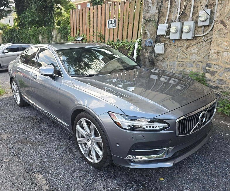 Used 2017 Volvo S90 T6 Inscription w/ Vision Package AWD/4WD image 3