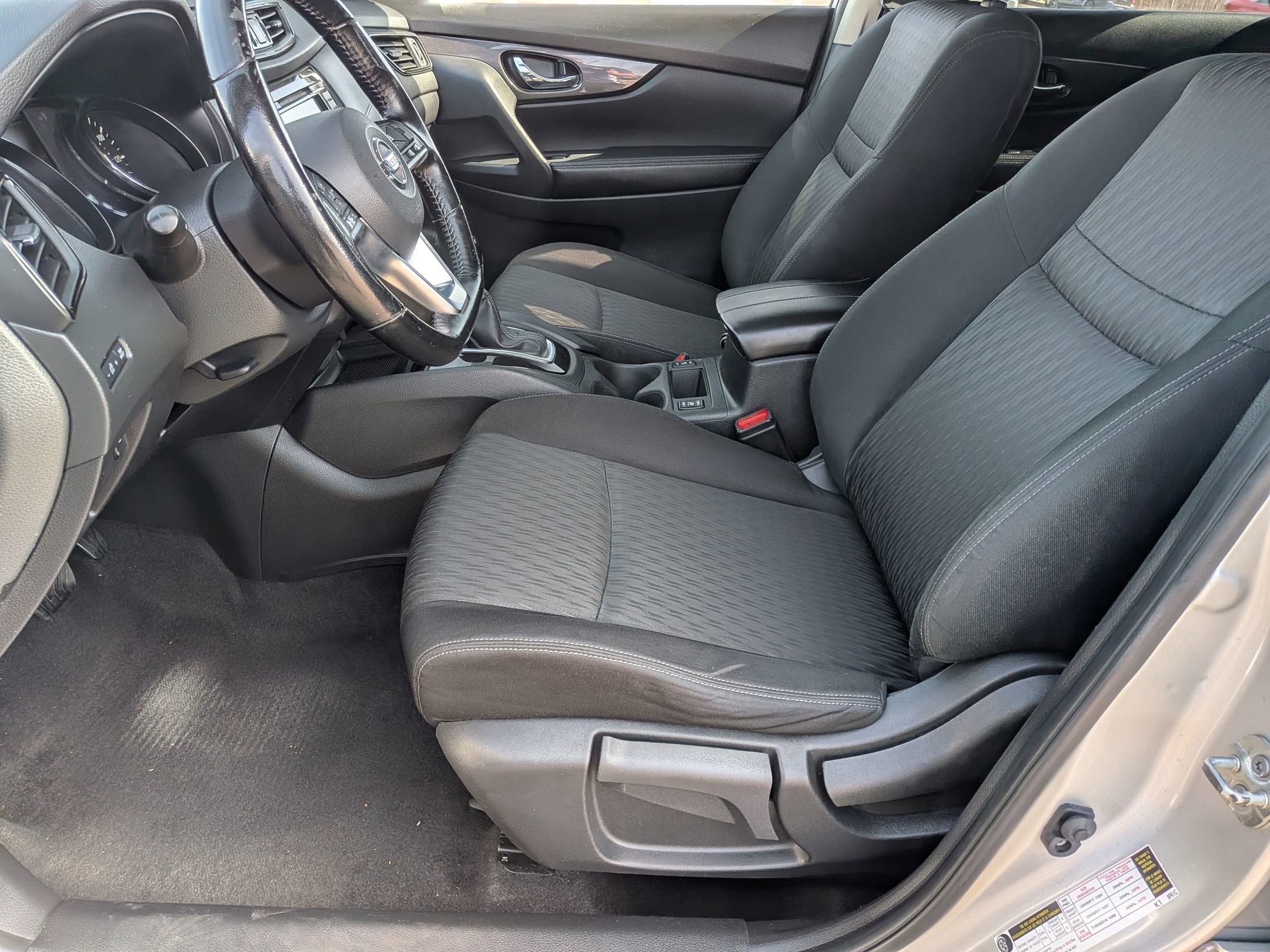 Used 2020 Nissan Rogue S w/ Special Edition Package image 10