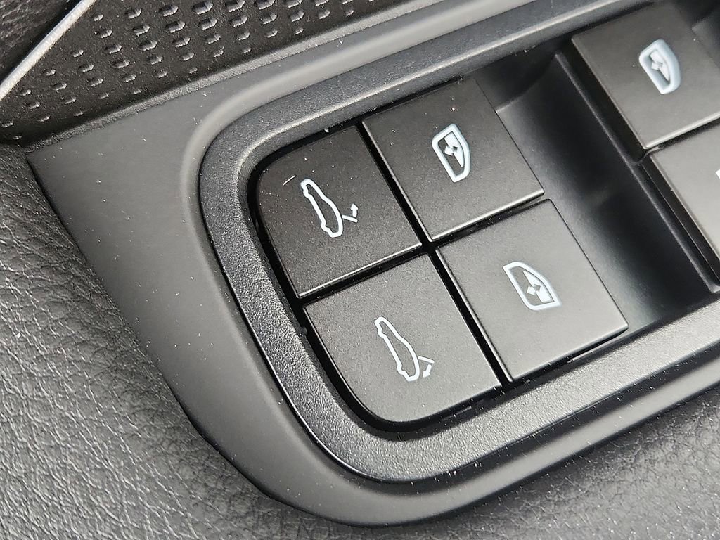 New 2026 Porsche Panamera 4 image 21