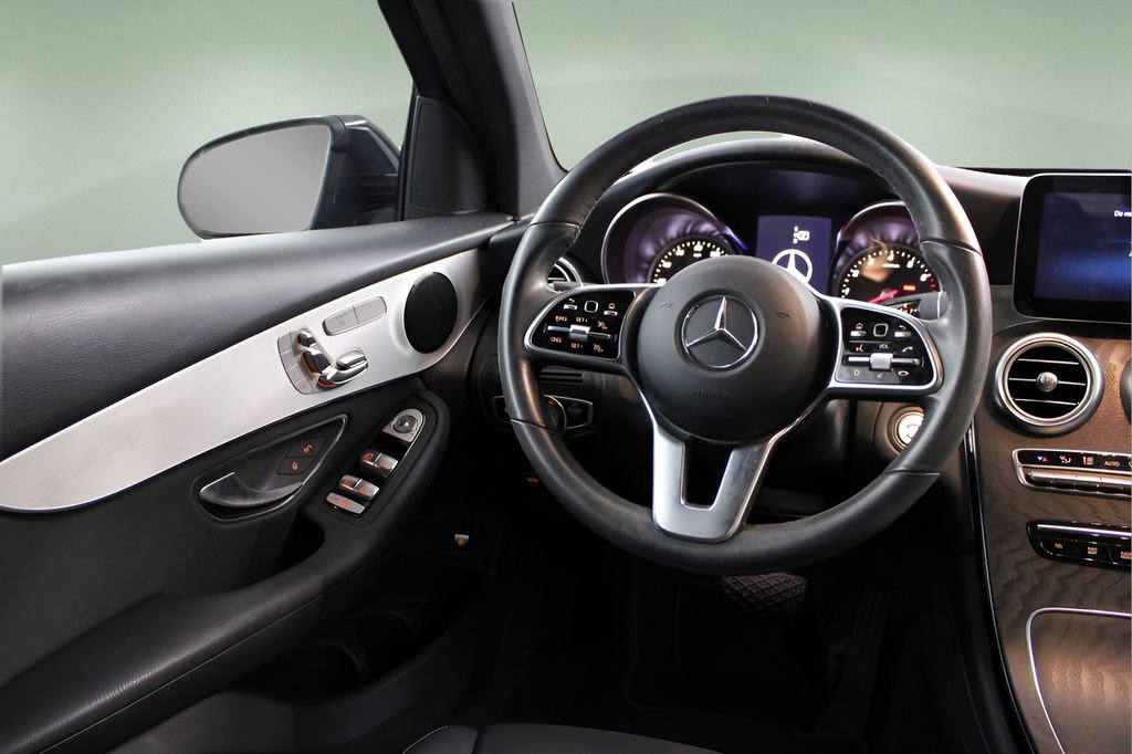 Used 2021 Mercedes-Benz GLC 300 image 15